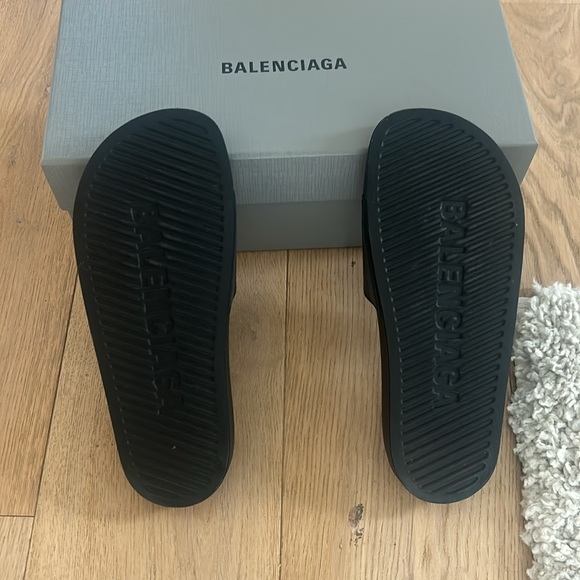 Balenciaga pool slides - Picture 2 of 3